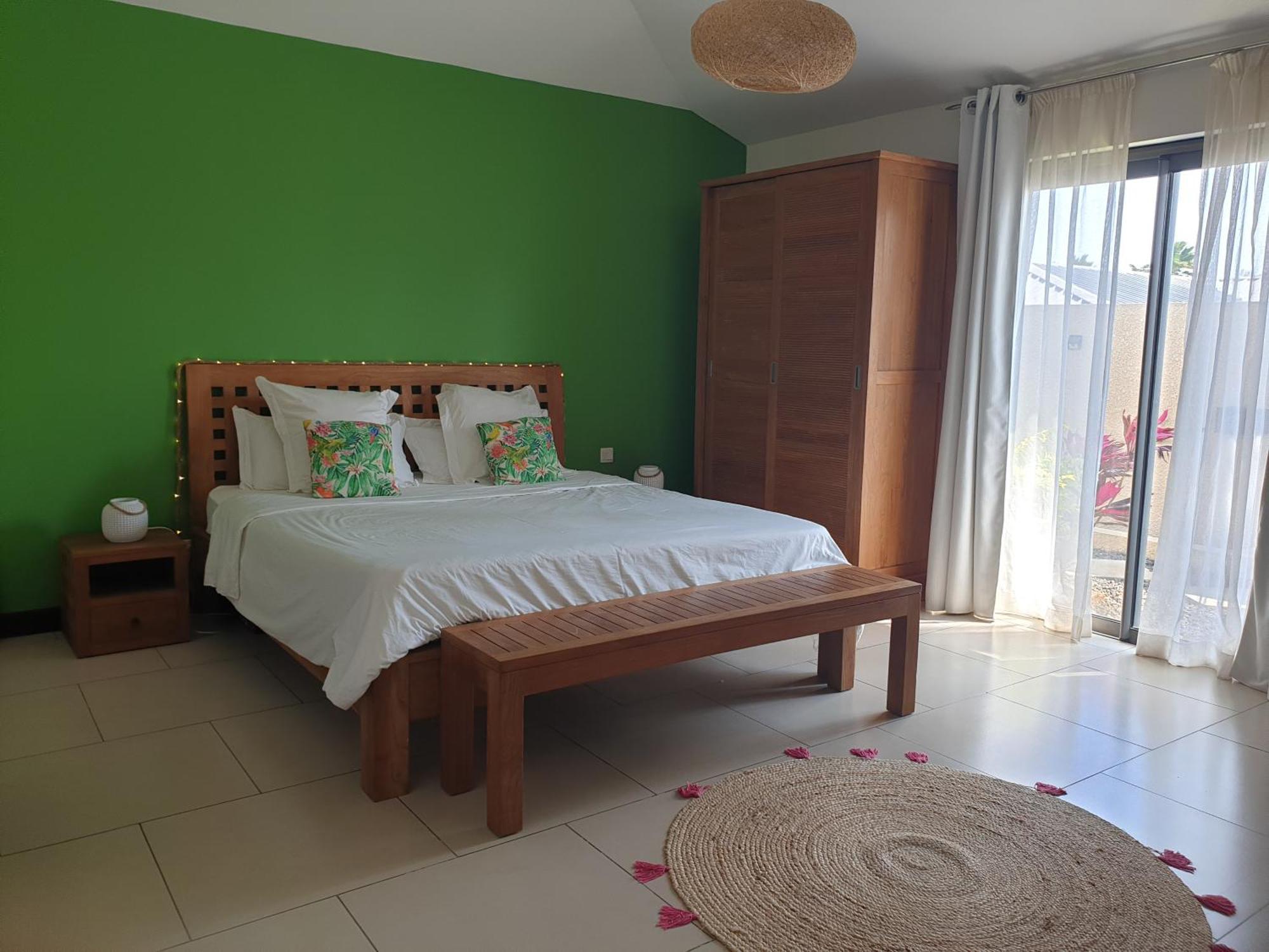 Bed and Breakfast Chez Blandine Et Sylvain Cascavelle Exterior foto